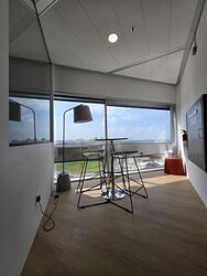 Gateway East (D7), Office #566773941